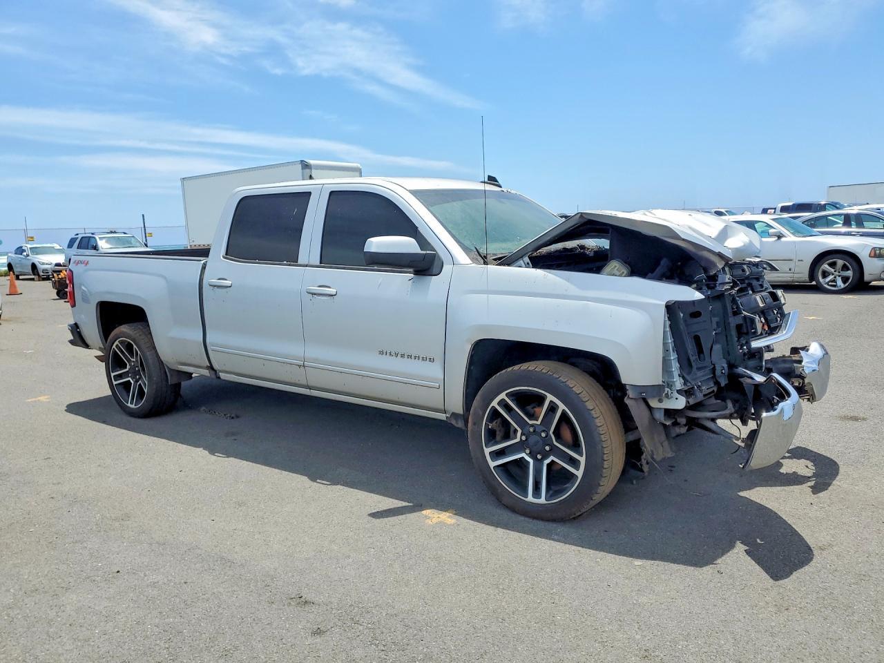 2017 CHEVROLET SILVERADO 1500 — фото 4