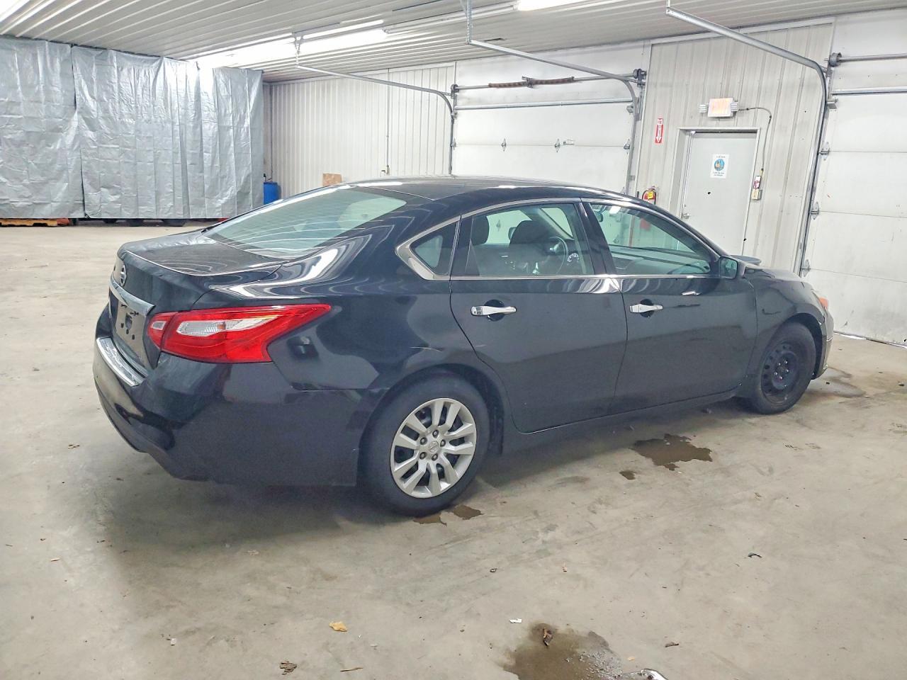 2017 NISSAN ALTIMA — фото 3
