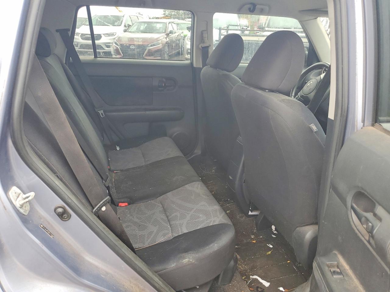 2011 SCION XB — фото 10