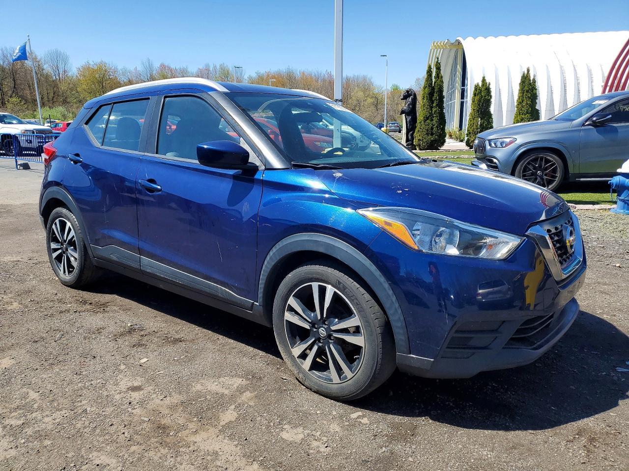 NISSAN KICKS