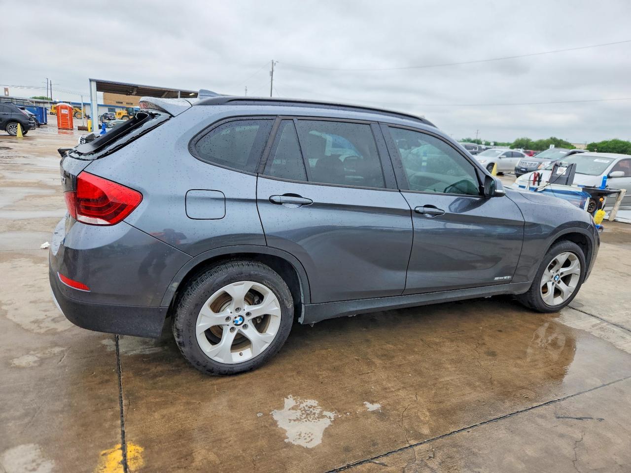 2015 BMW X1 — фото 3