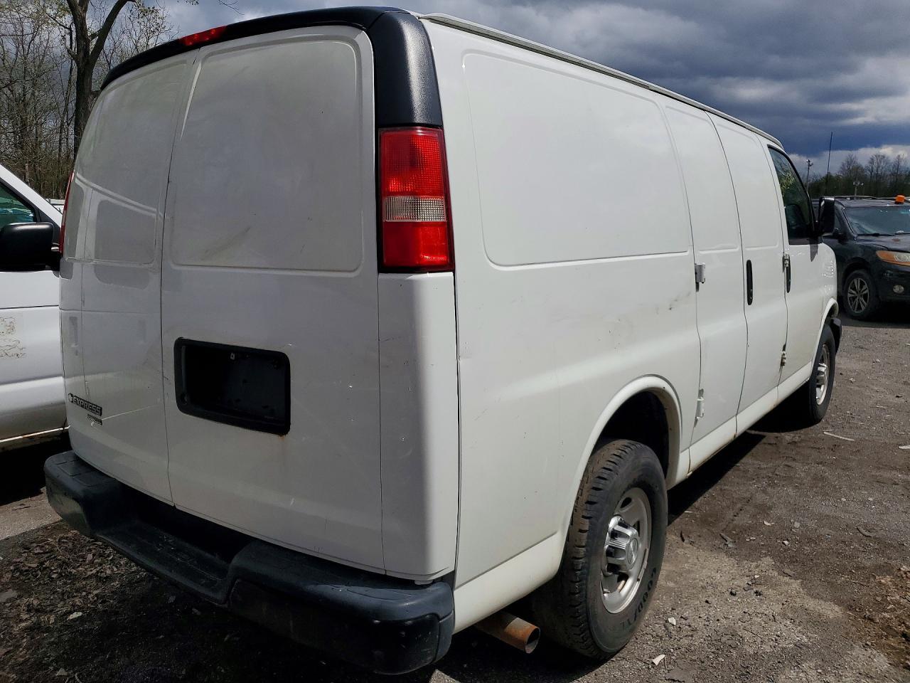 2016 CHEVROLET EXPRESS — фото 3