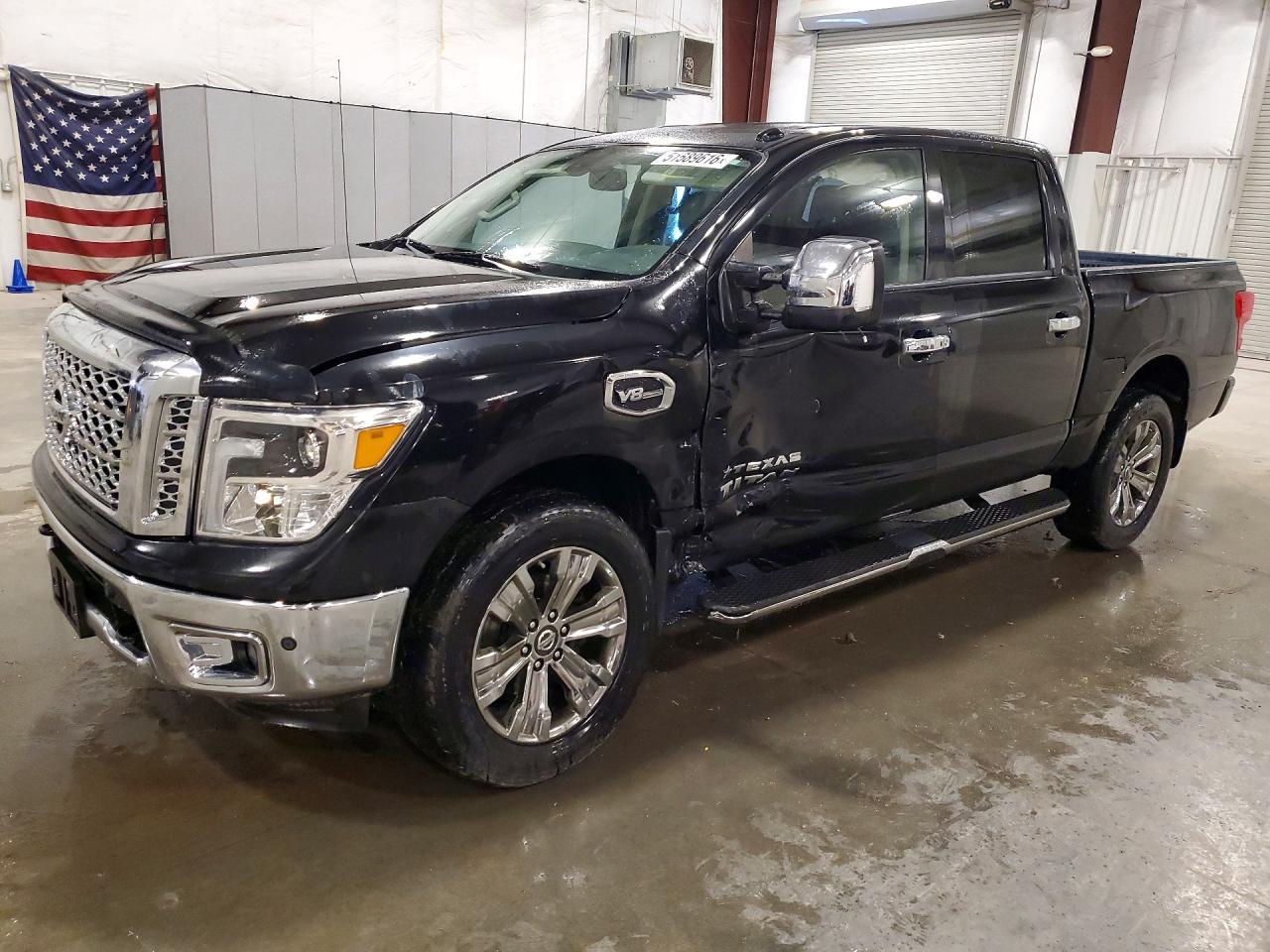 2017 NISSAN TITAN — фото 1