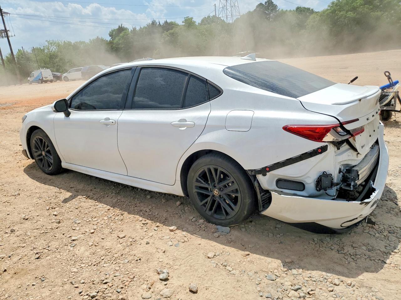2025 TOYOTA CAMRY HYBRID — фото 2