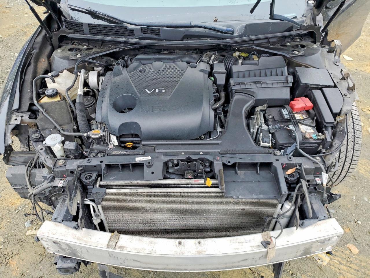 NISSAN MAXIMA