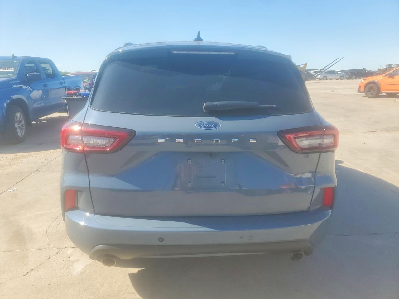 FORD ESCAPE