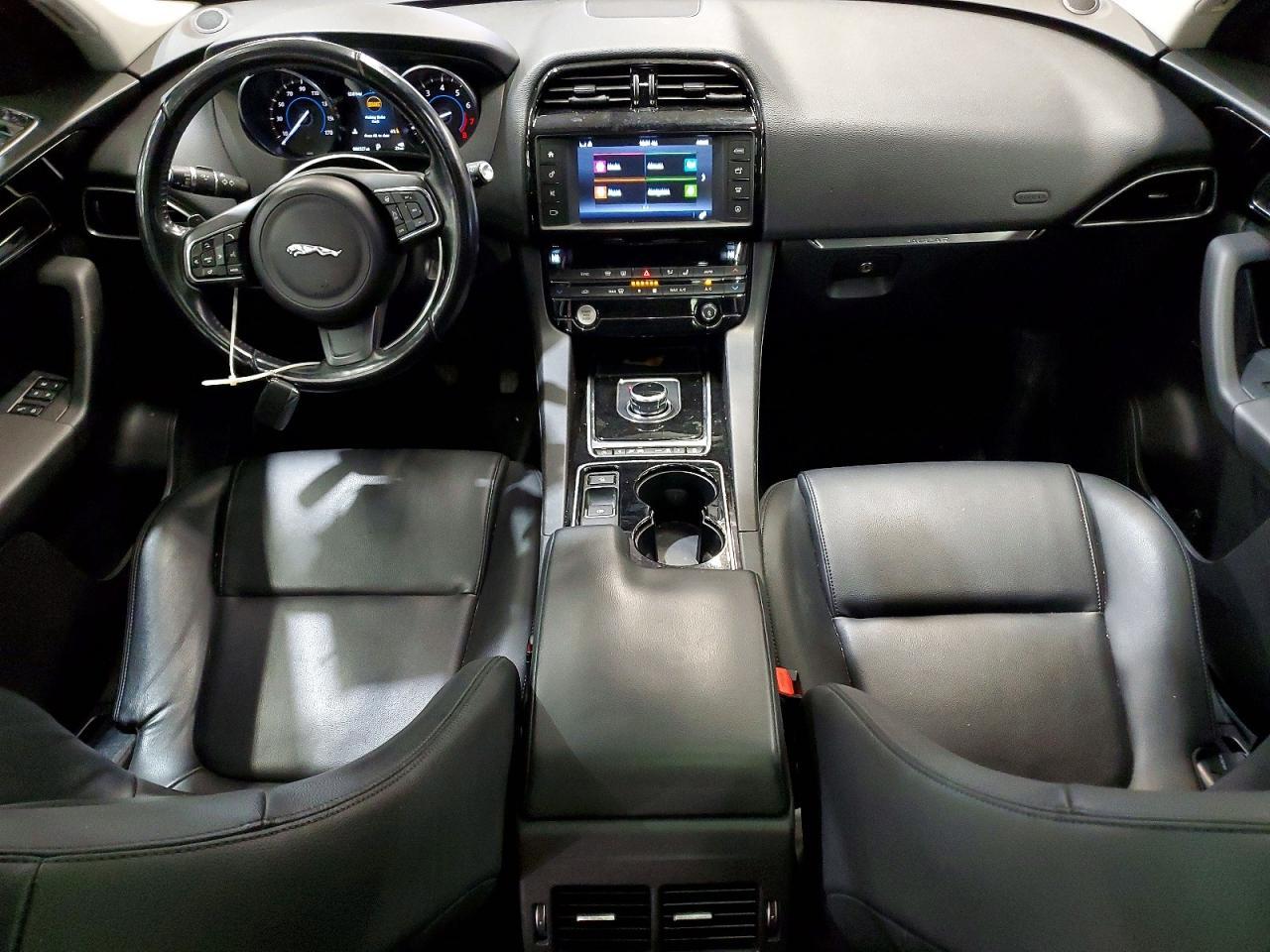 2017 JAGUAR F-PACE — фото 8