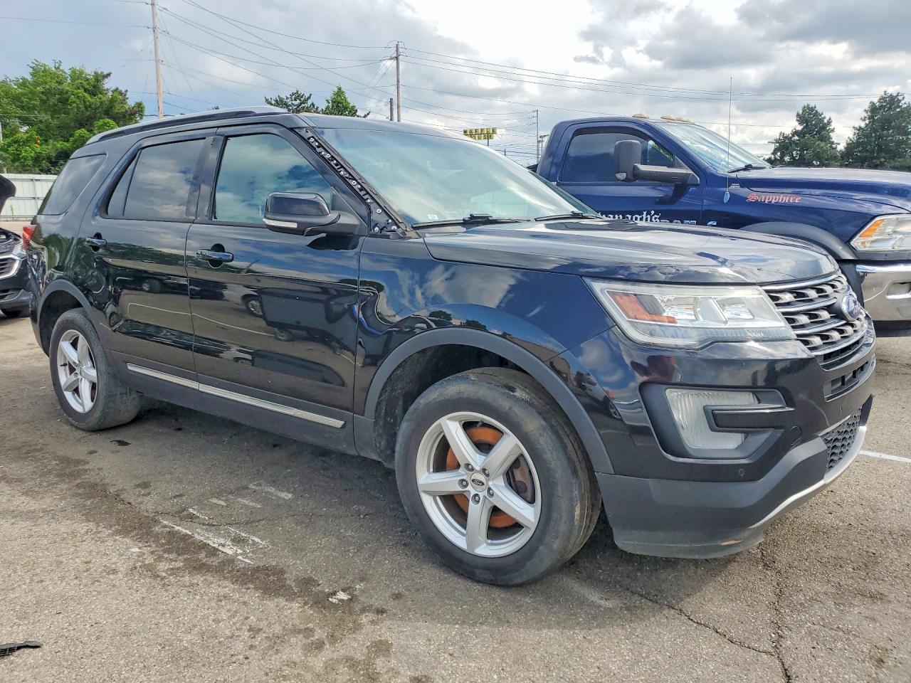 FORD EXPLORER