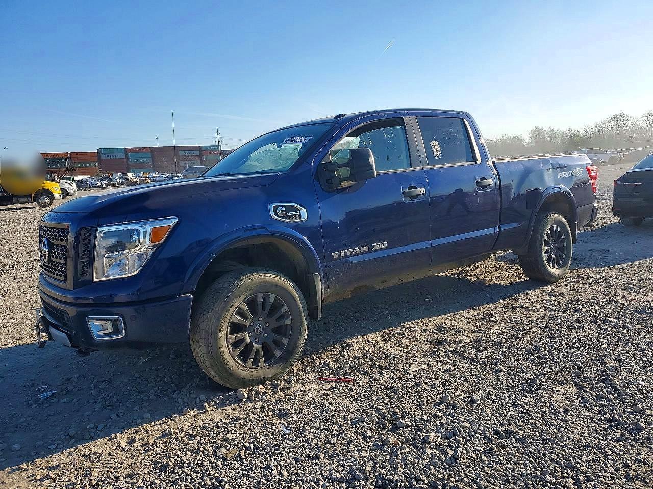 NISSAN TITAN