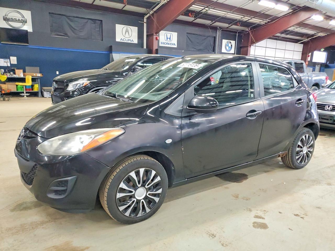 MAZDA 2