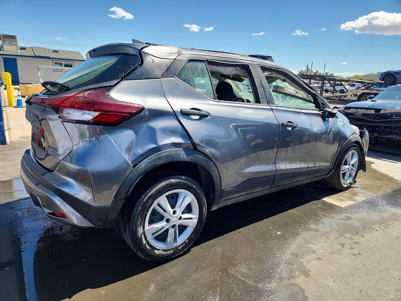 NISSAN KICKS