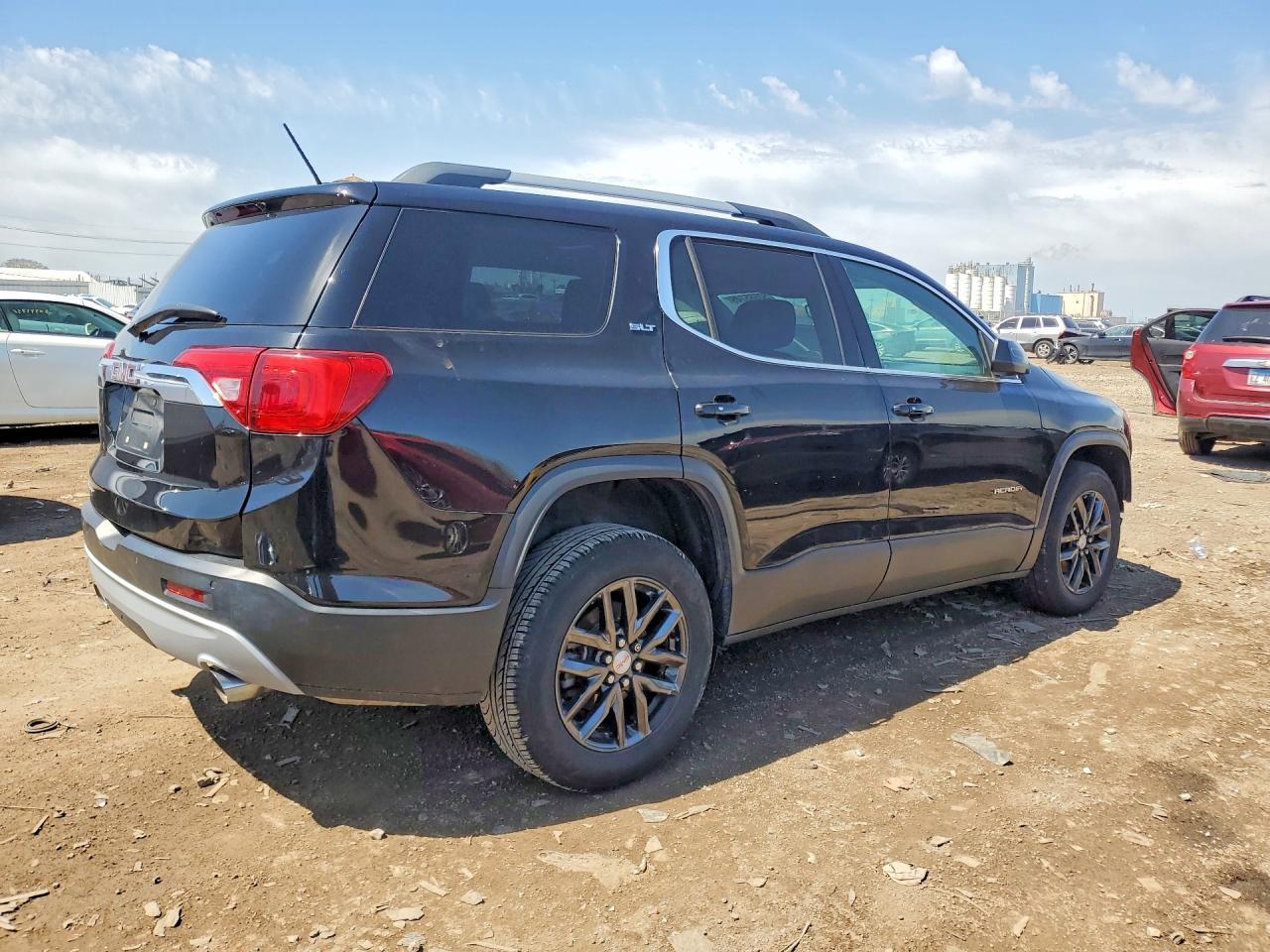 2019 GMC ACADIA — фото 3