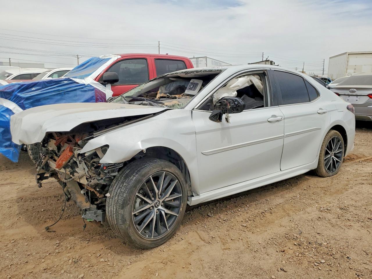 TOYOTA CAMRY