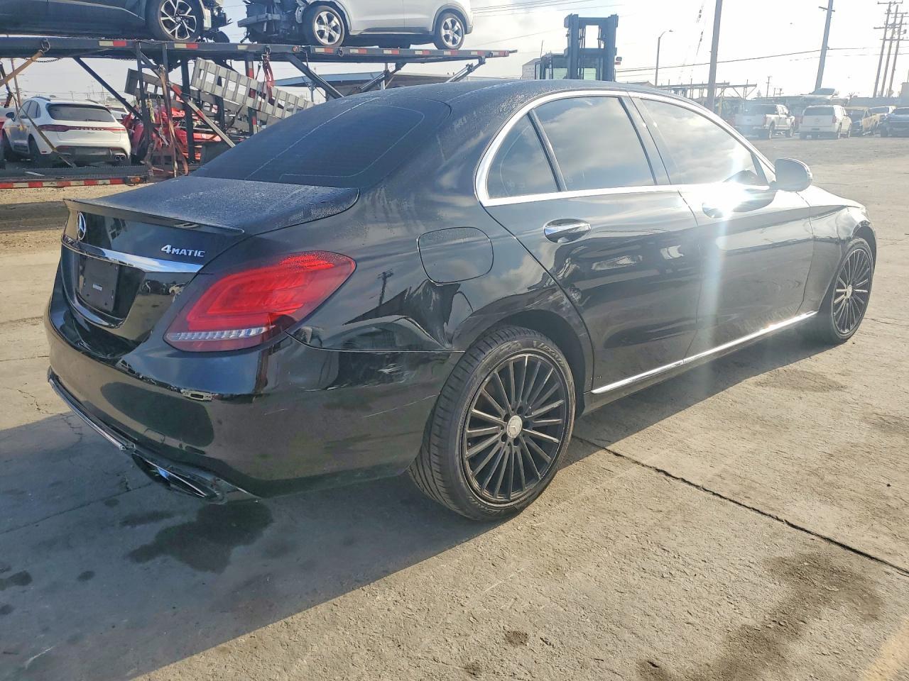 MERCEDES-BENZ C-CLASS