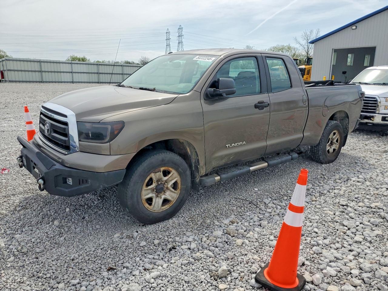 TOYOTA TUNDRA