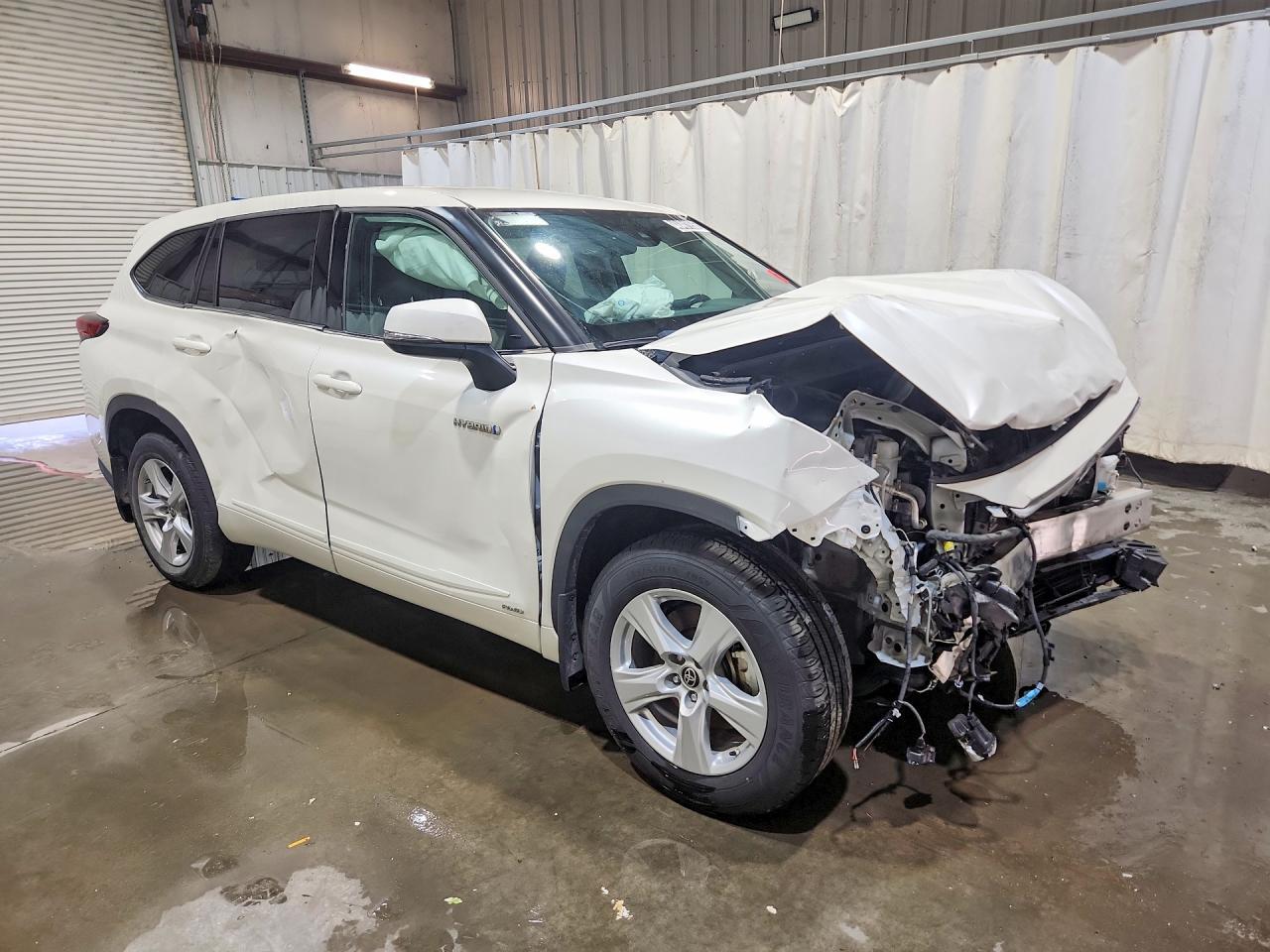 2021 TOYOTA HIGHLANDER HYBRID — фото 4