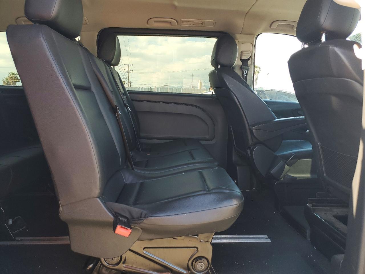 2019 MERCEDES-BENZ METRIS — фото 11