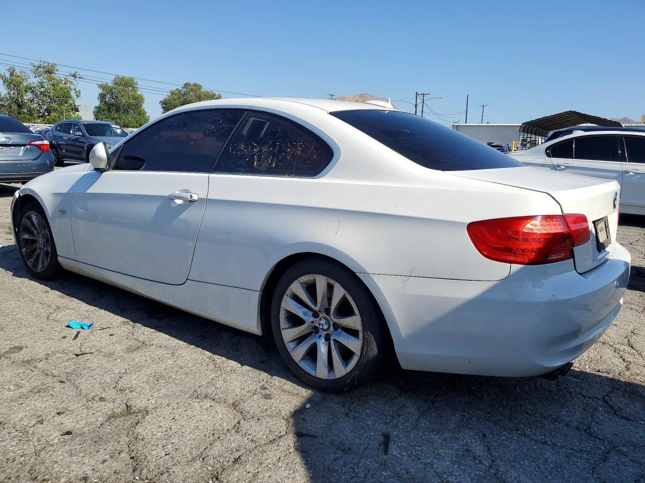 2013 BMW 3 SERIES — фото 2