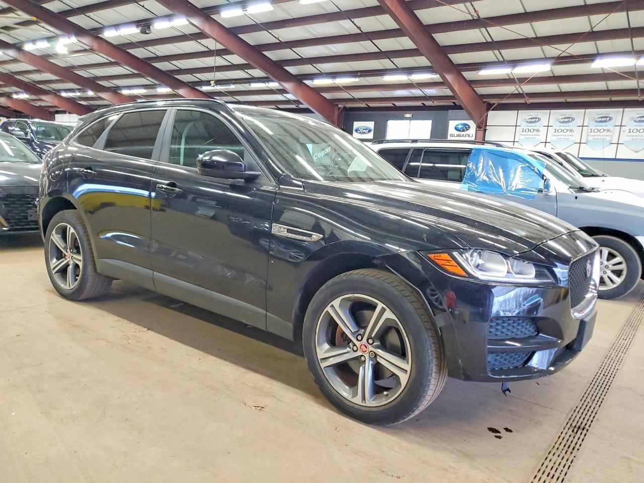 2017 JAGUAR F-PACE — фото 4