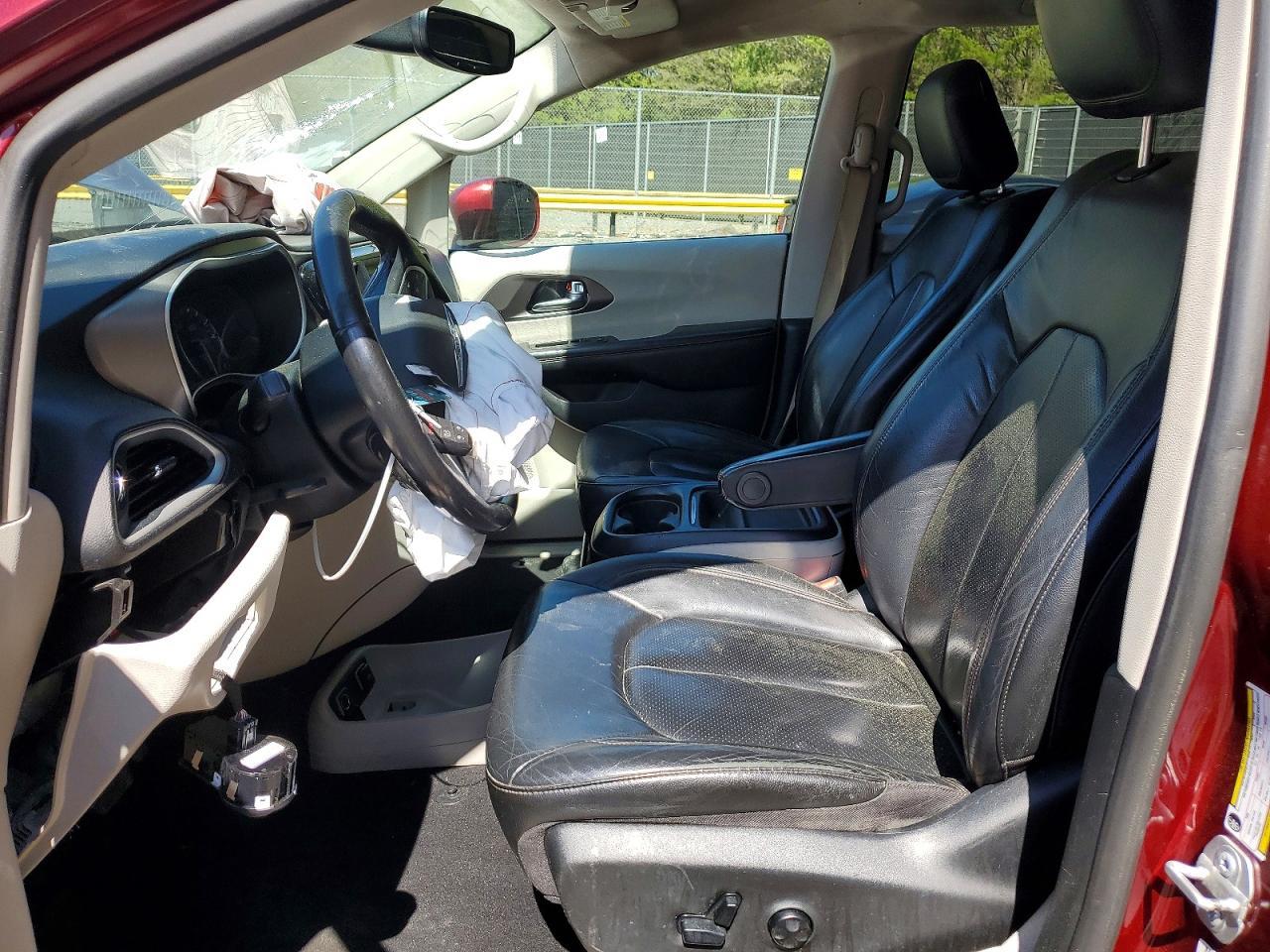 CHRYSLER PACIFICA