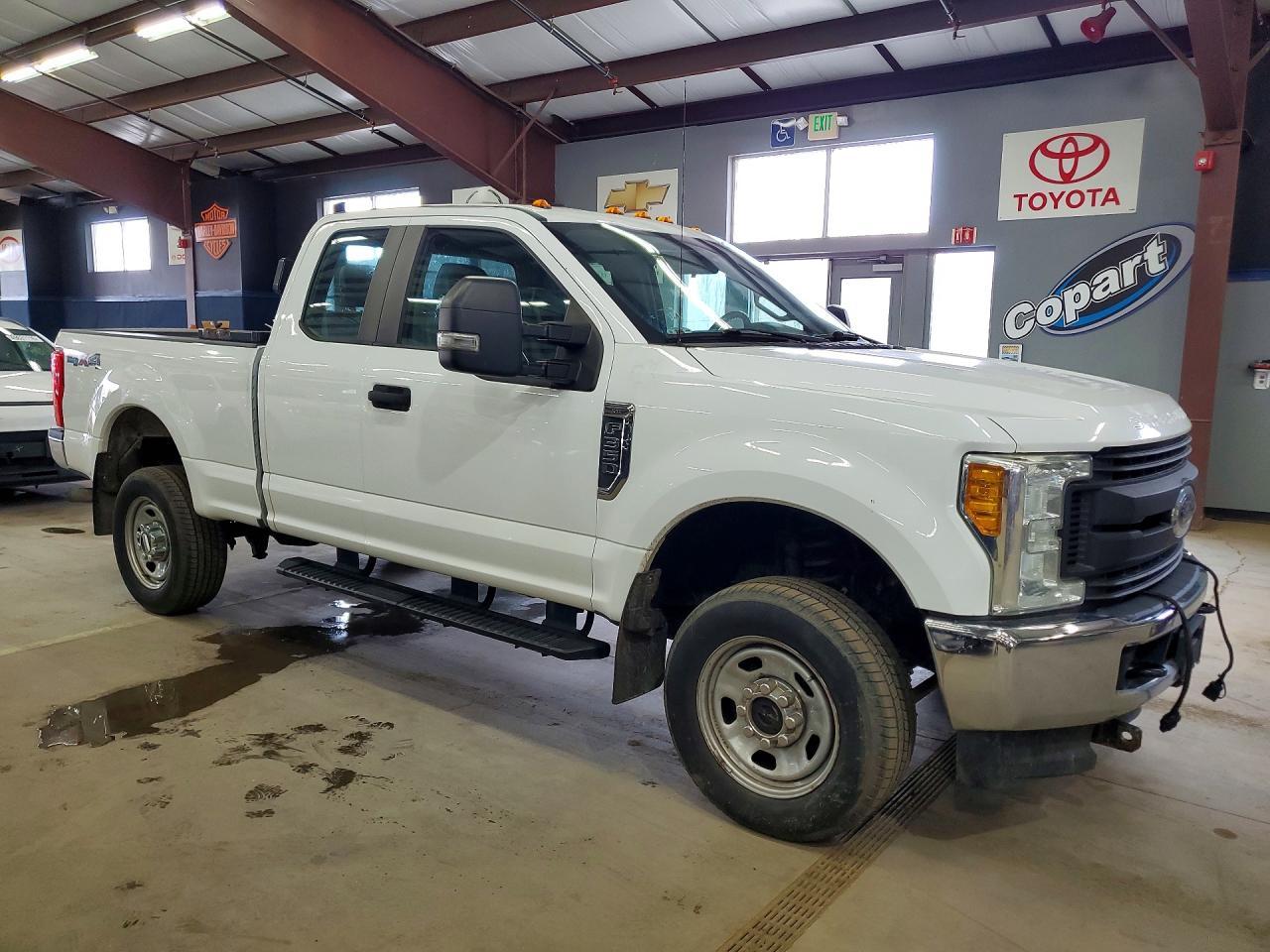 2017 FORD F-350 — фото 4