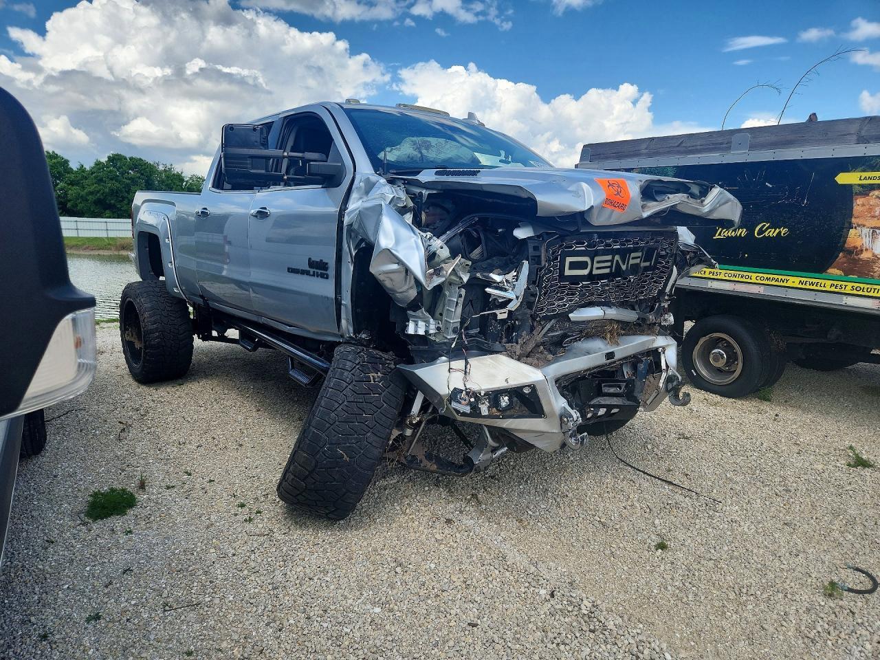 GMC SIERRA