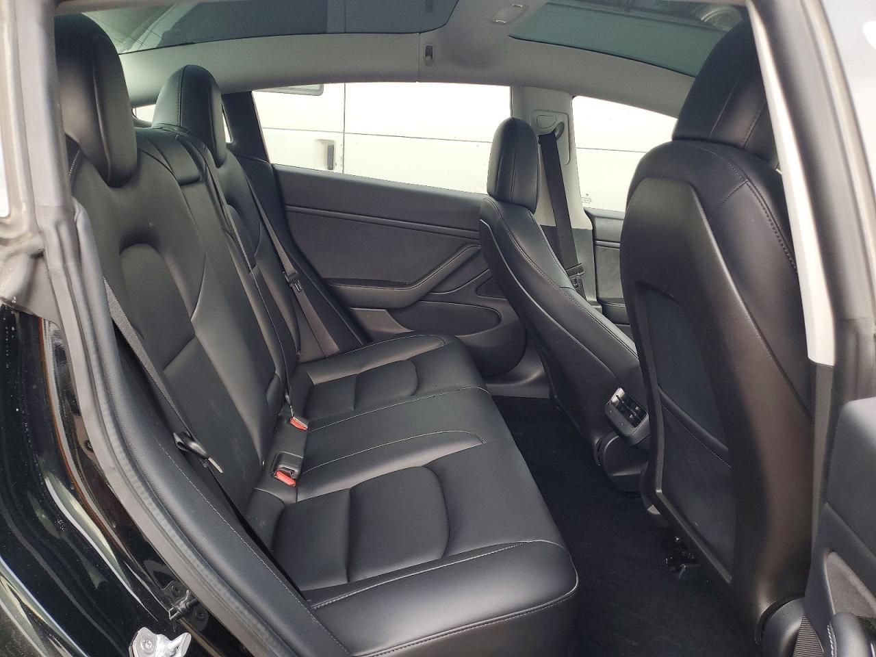 2020 TESLA MODEL 3 — фото 10