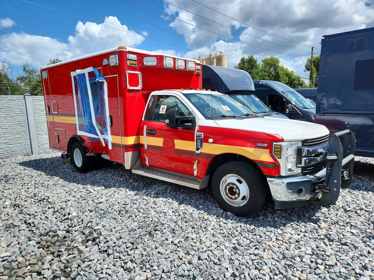 2019 FORD F-350 — фото 4