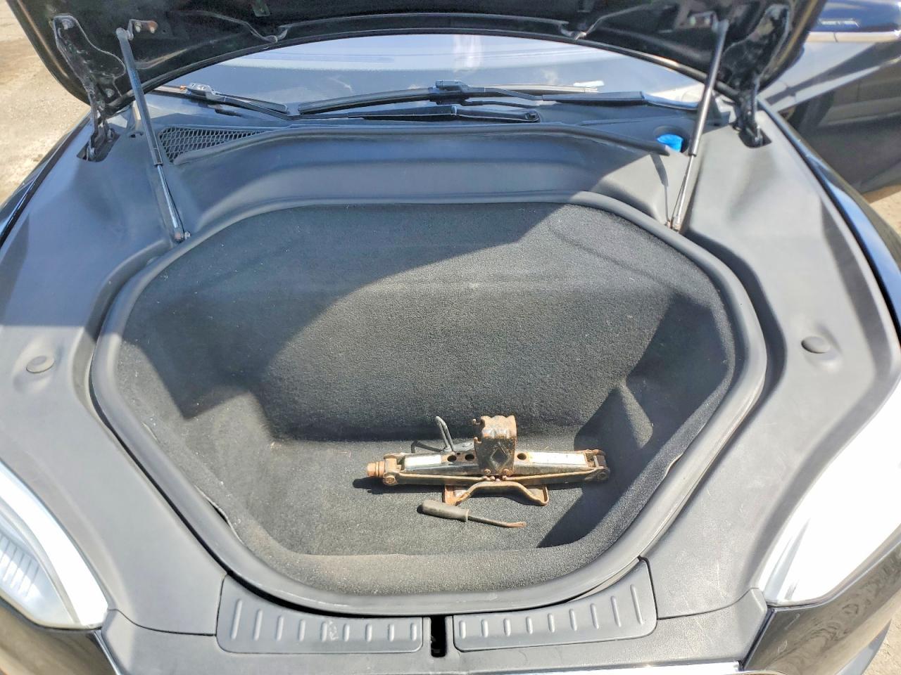 2015 TESLA MODEL S — фото 11