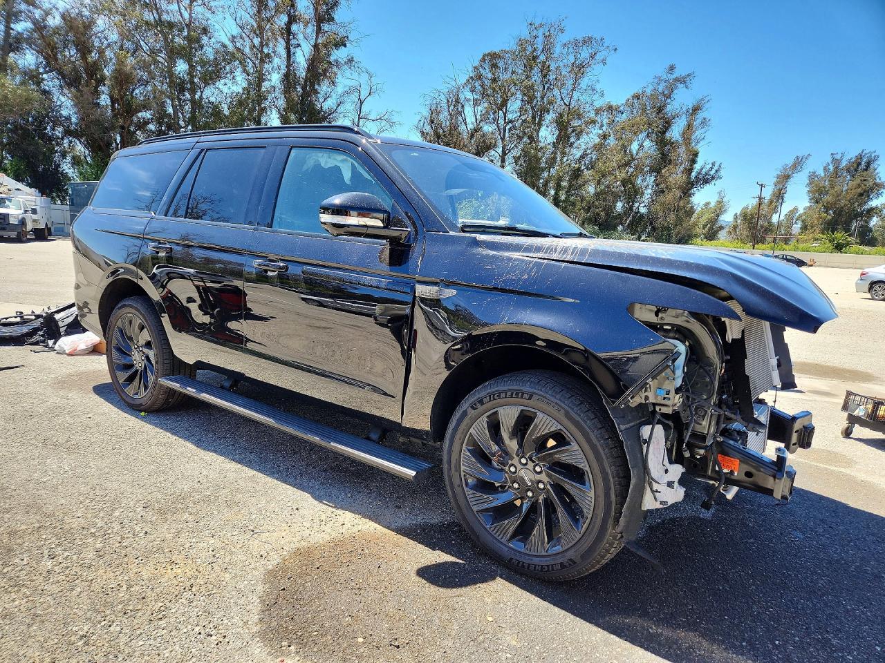LINCOLN NAVIGATOR