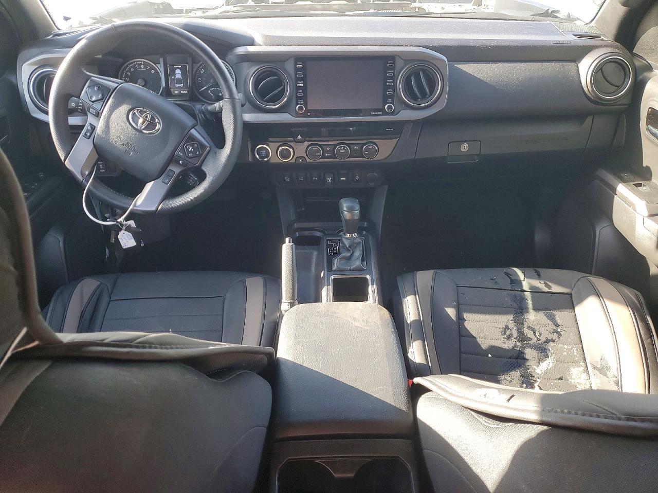 TOYOTA TACOMA
