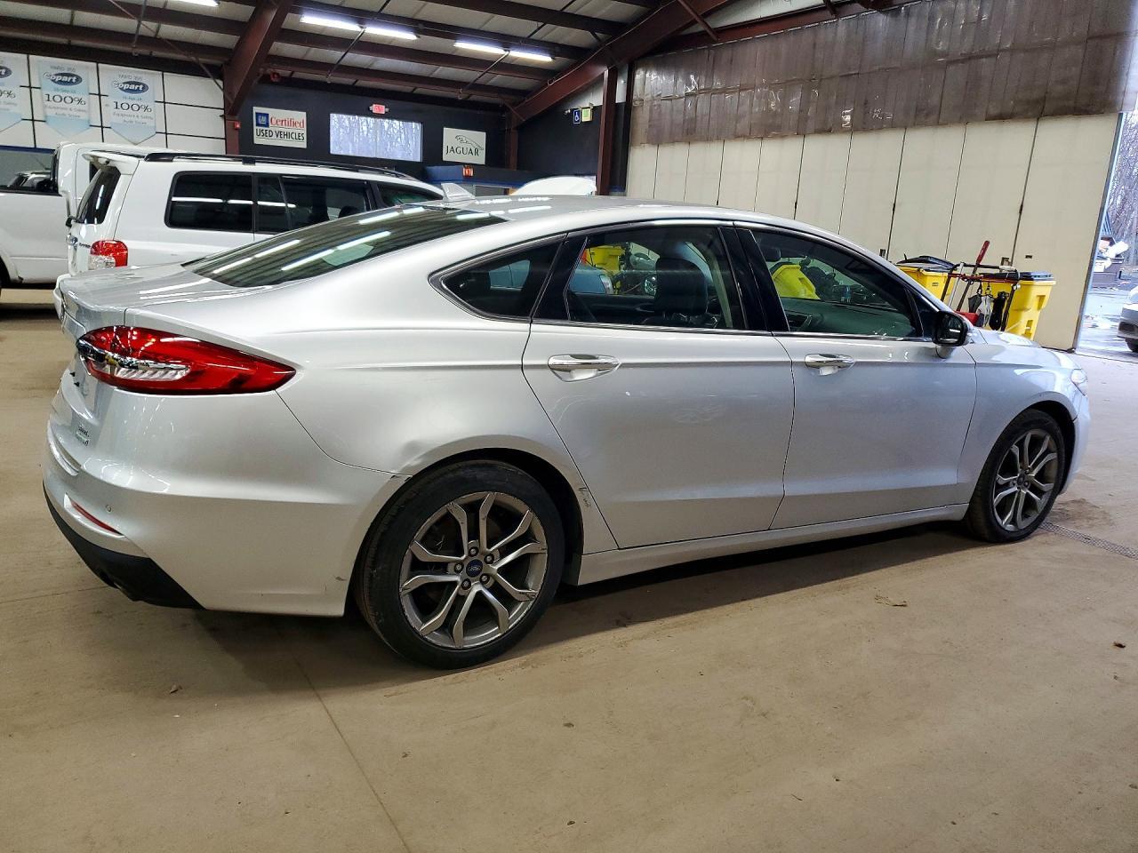 FORD FUSION