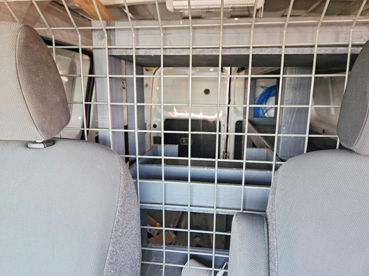 2015 NISSAN NV200 — фото 10