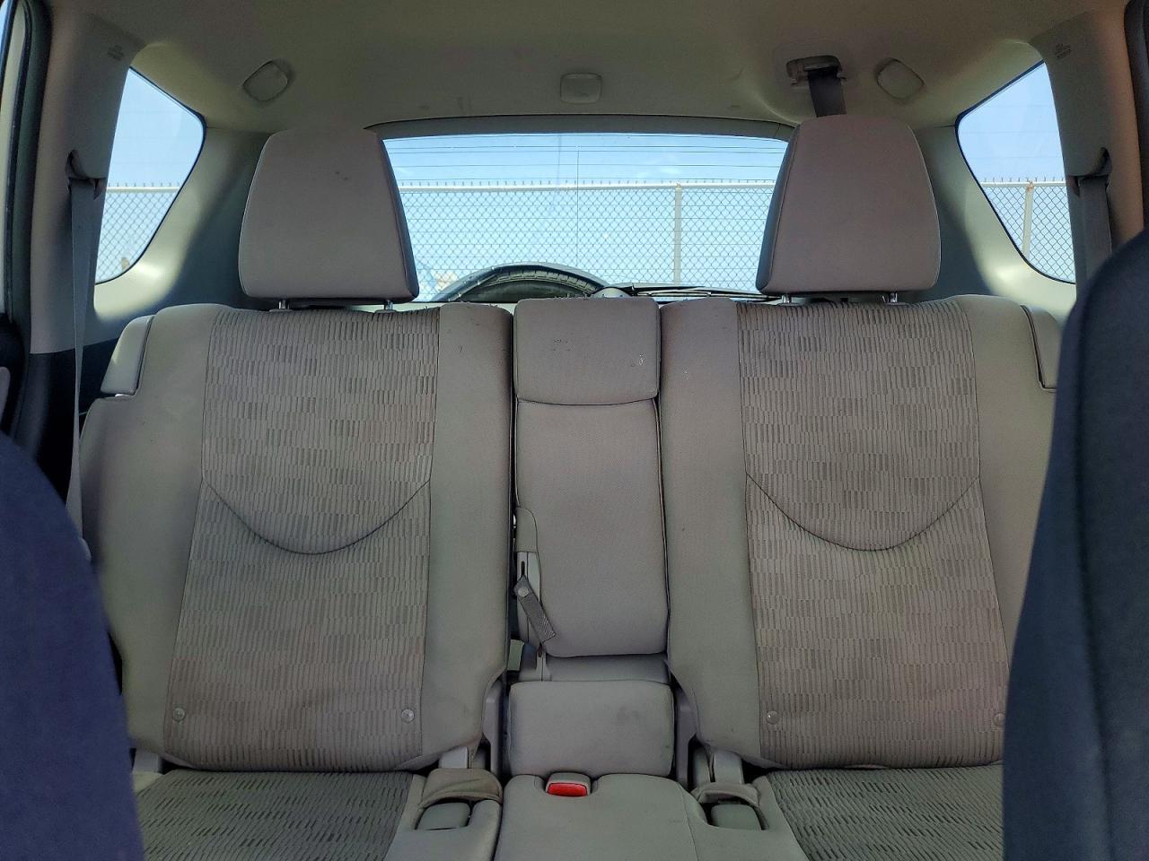 2012 TOYOTA RAV4 — фото 10