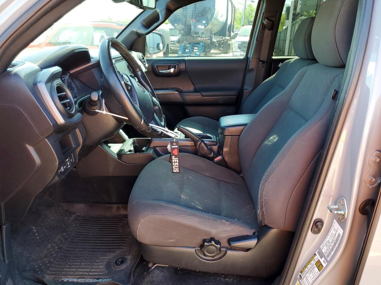 TOYOTA TACOMA