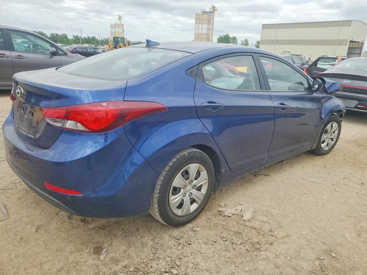 2016 HYUNDAI ELANTRA — фото 3