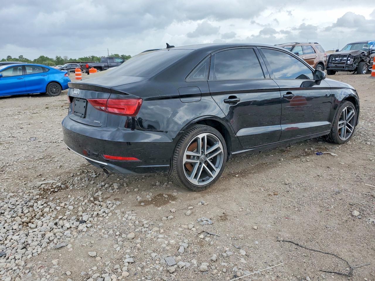 2019 AUDI A3 — фото 3
