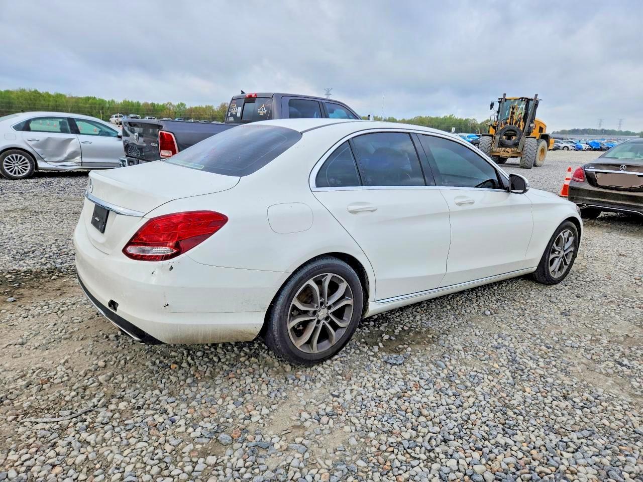 MERCEDES-BENZ C-CLASS