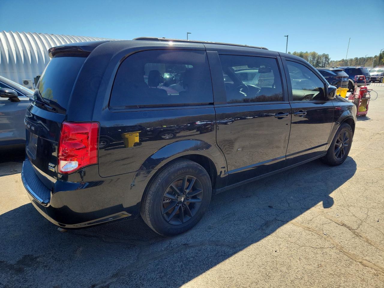 2019 DODGE GRAND CARAVAN — фото 3