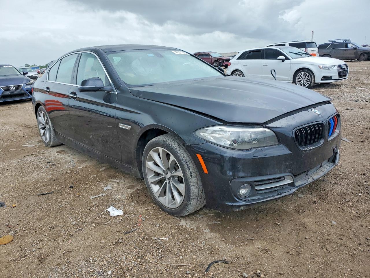 2016 BMW 5 SERIES — фото 4