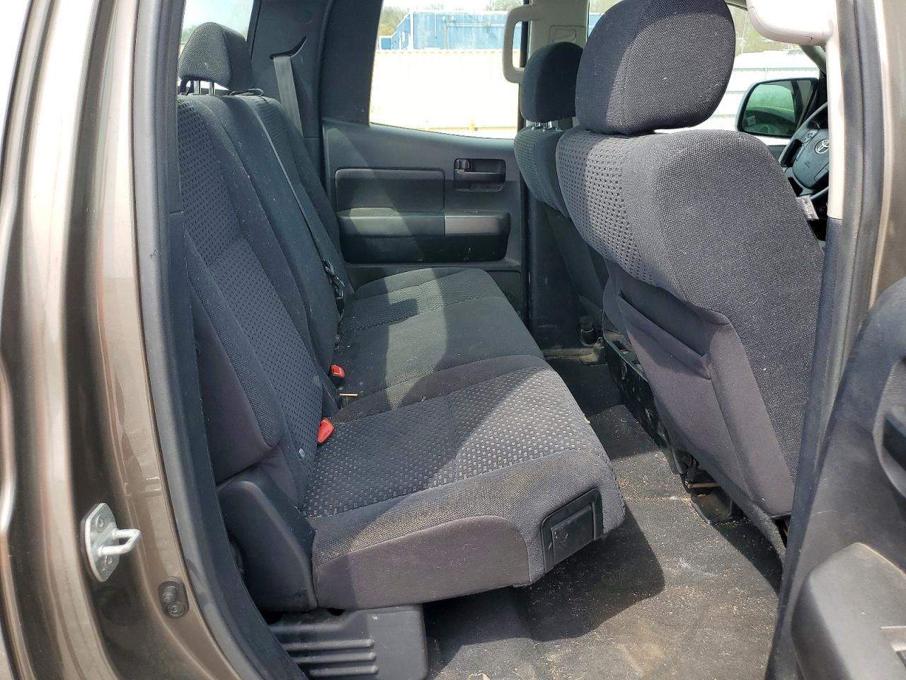 TOYOTA TUNDRA
