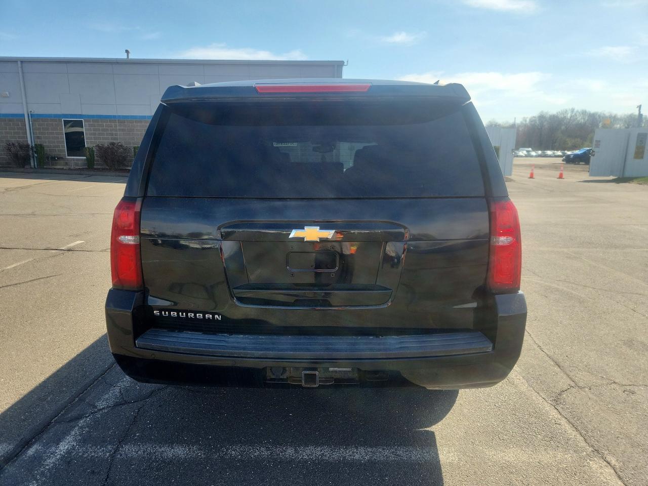CHEVROLET SUBURBAN
