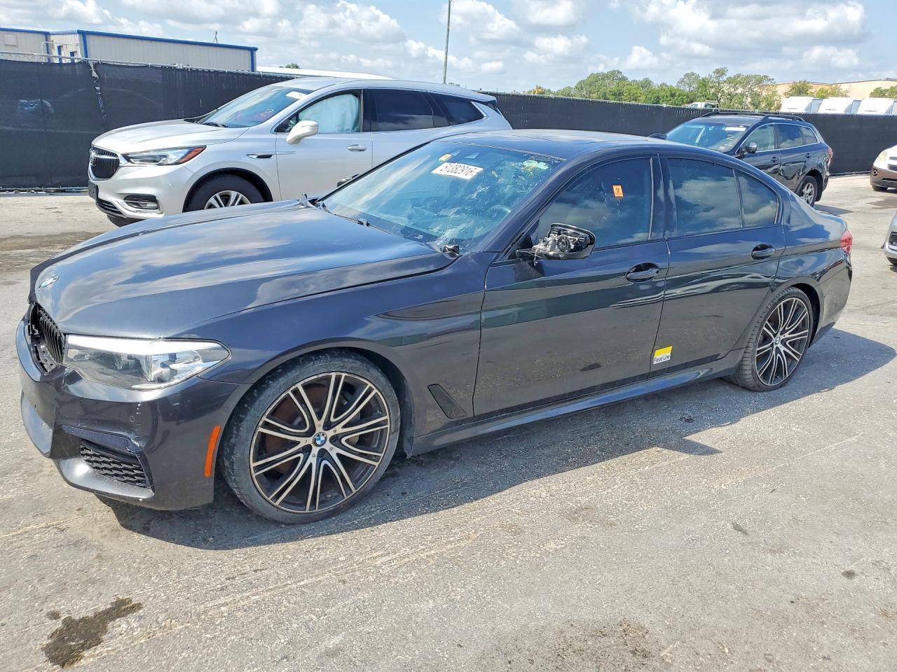 2019 BMW 5 SERIES — фото 1