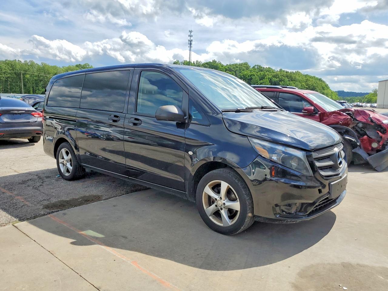 2018 MERCEDES-BENZ METRIS — фото 4