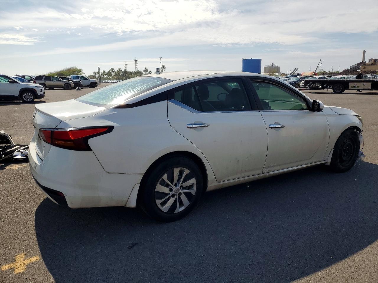 2019 NISSAN ALTIMA — фото 3