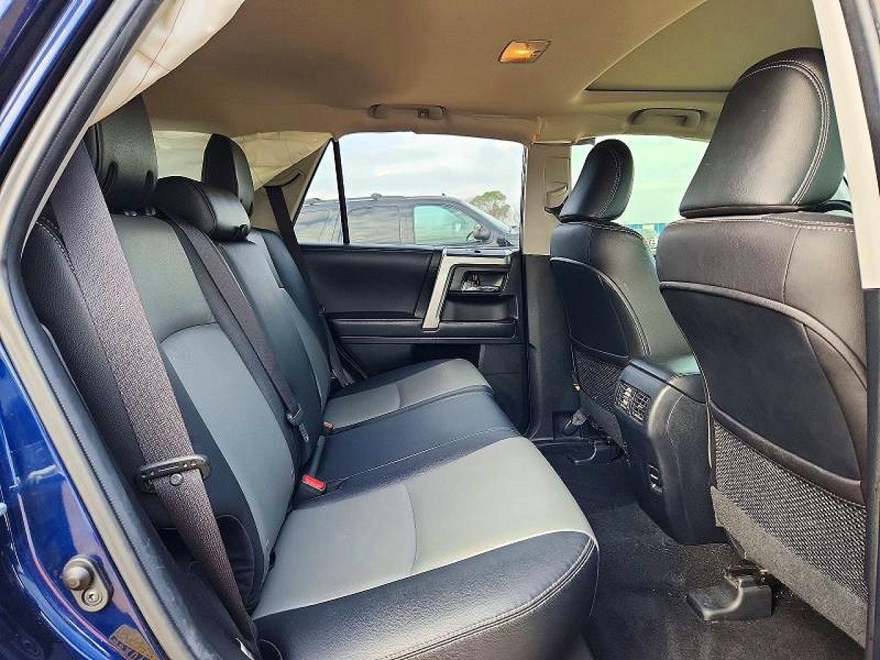 TOYOTA 4RUNNER