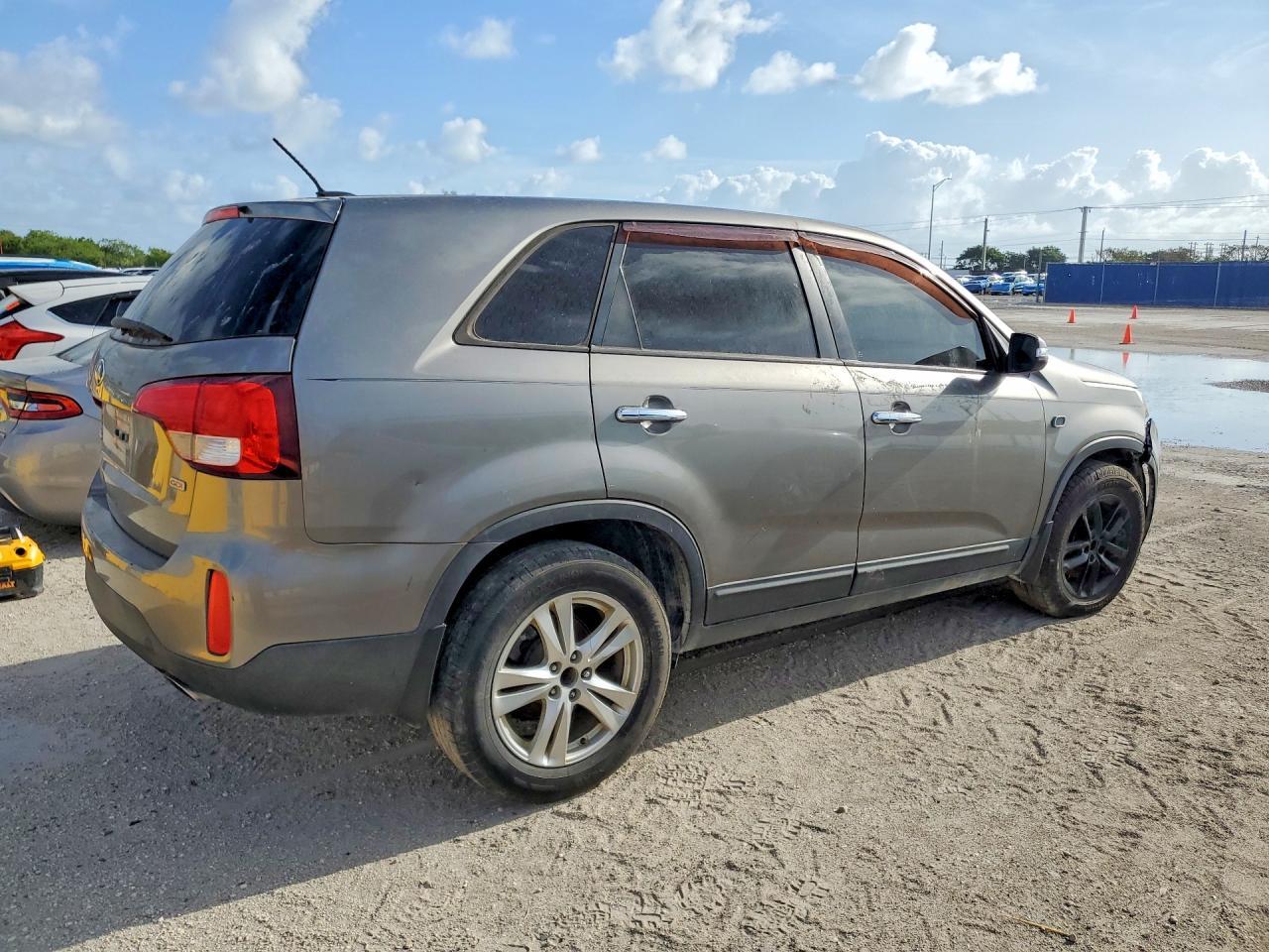 2014 KIA SORENTO — фото 3