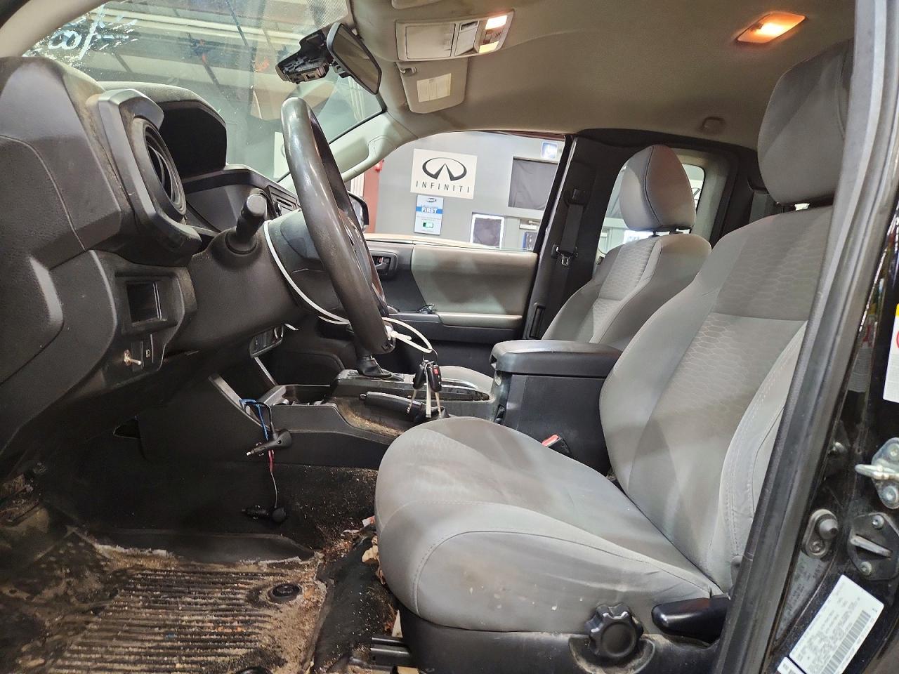 TOYOTA TACOMA