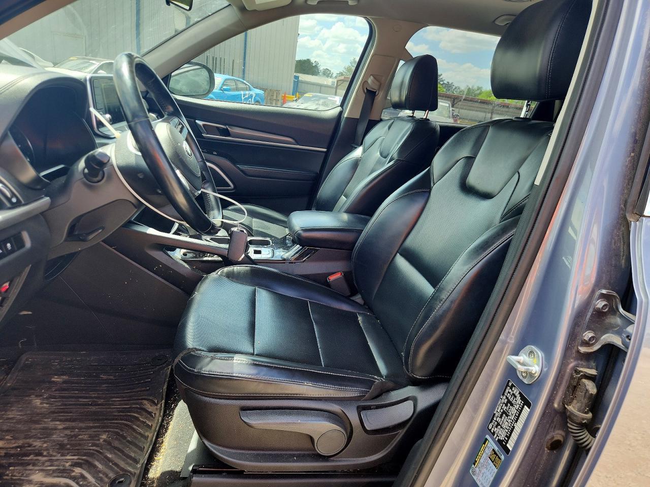 KIA TELLURIDE