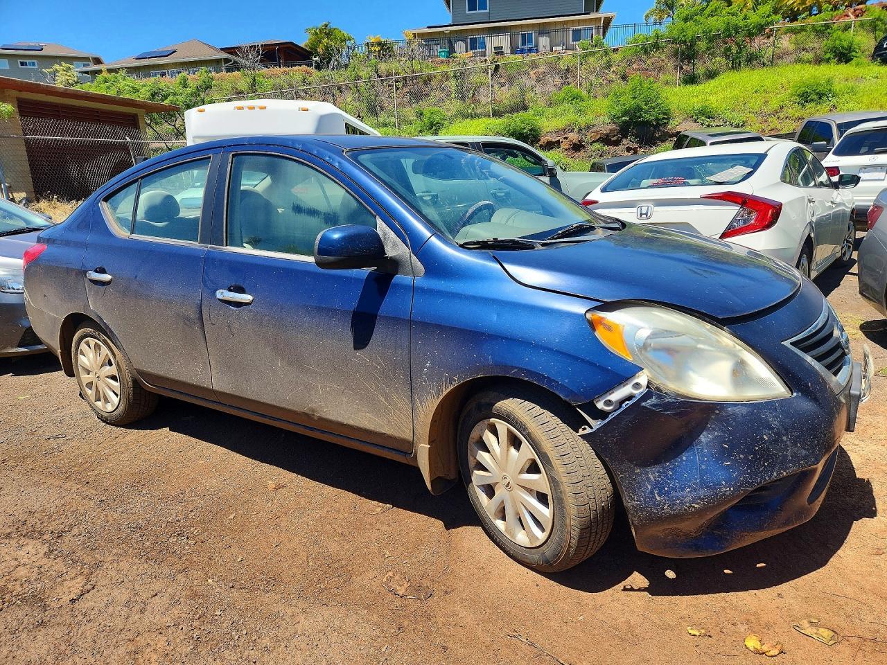 NISSAN VERSA